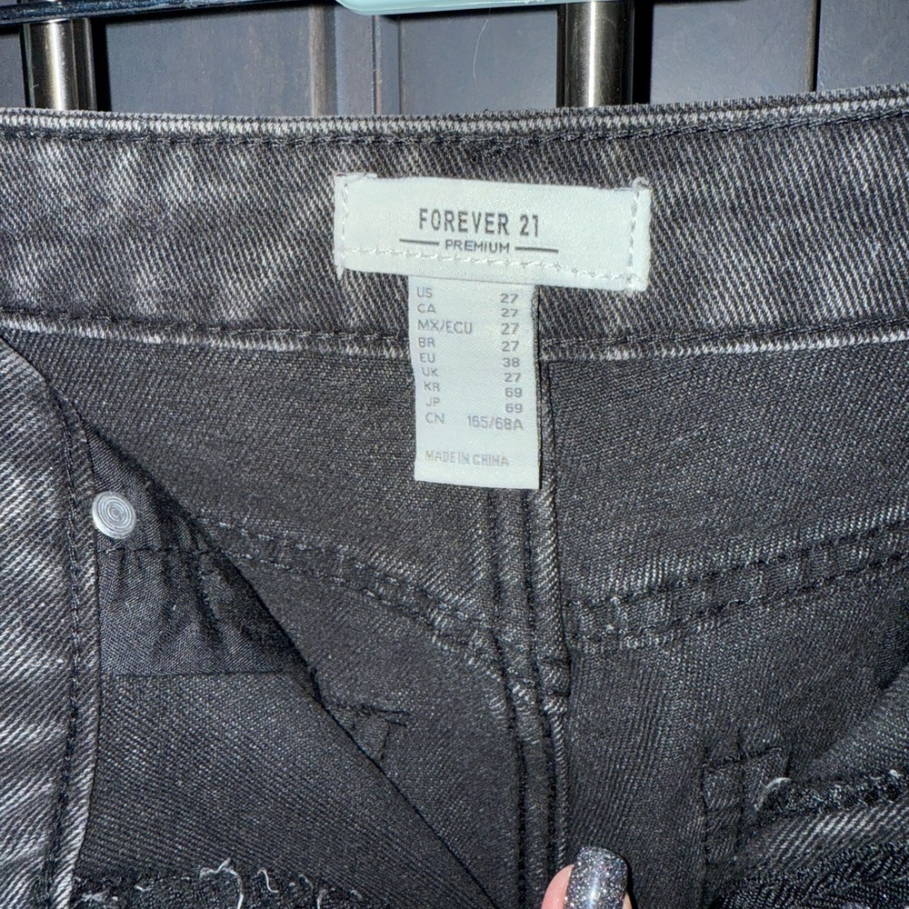 Embellished Black Denim Jeans - Picture 4 of 7